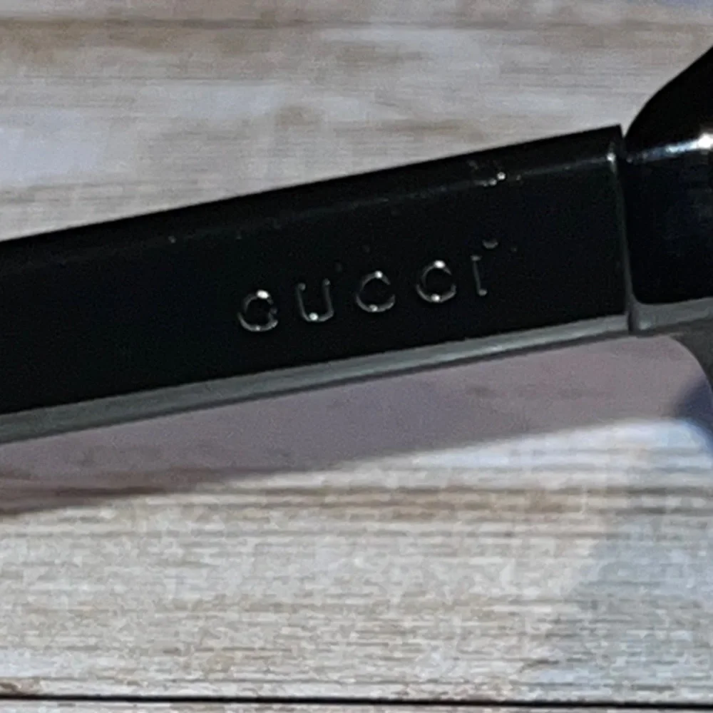 Gucci GG0057SK Classic Black Sunglasses good condition